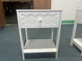 White Nightstand with Drawer and Open Shelf, Modern Wave Pattern Bedside Table, Solid Wood Frame End Table for Bedroom, Living Room, Small Spaces