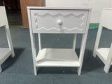 White Nightstand with Drawer and Open Shelf, Modern Wave Pattern Bedside Table, Solid Wood Frame End Table for Bedroom, Living Room, Small Spaces